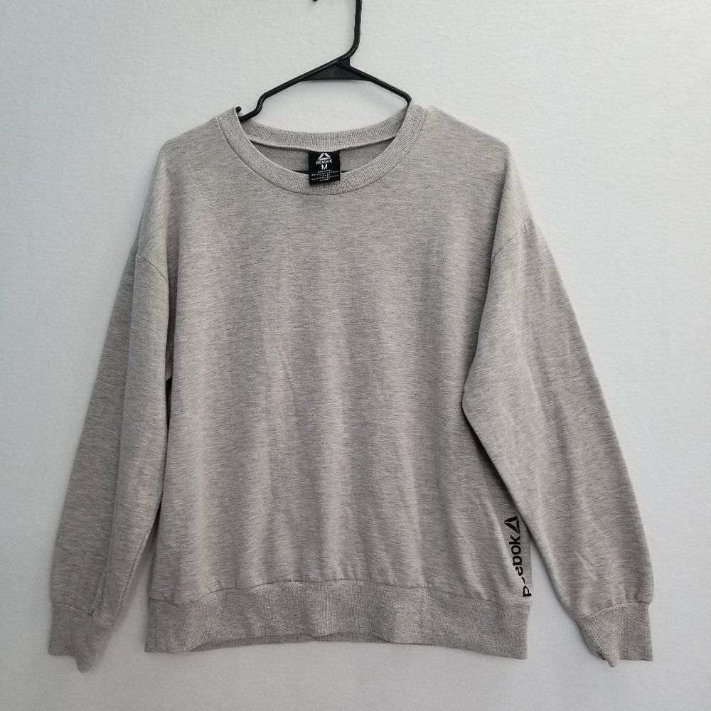 💚3/$15 Reebok Gray Sweatshirt Medium